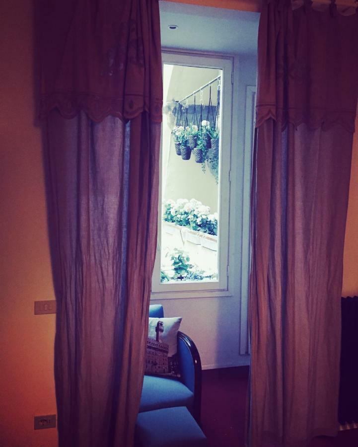 Velvet Loft - Santo Spirito Apartment Florence Luaran gambar